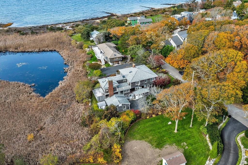 Falmouth, MA 02540,38 Nemasket Rd