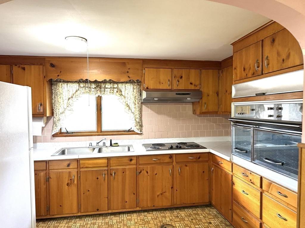 Dighton, MA 02764,826 Williams Street