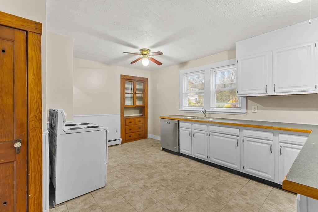 Abington, MA 02351,333 Groveland St