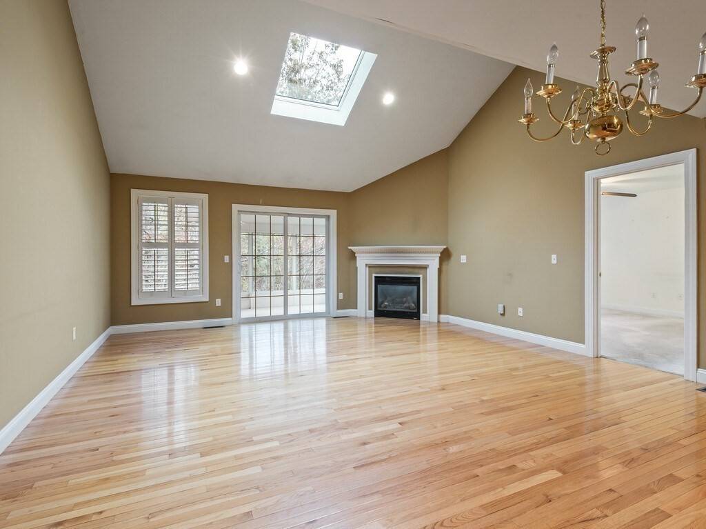 156 Hillside Village Dr #156 West Boylston, MA 01583