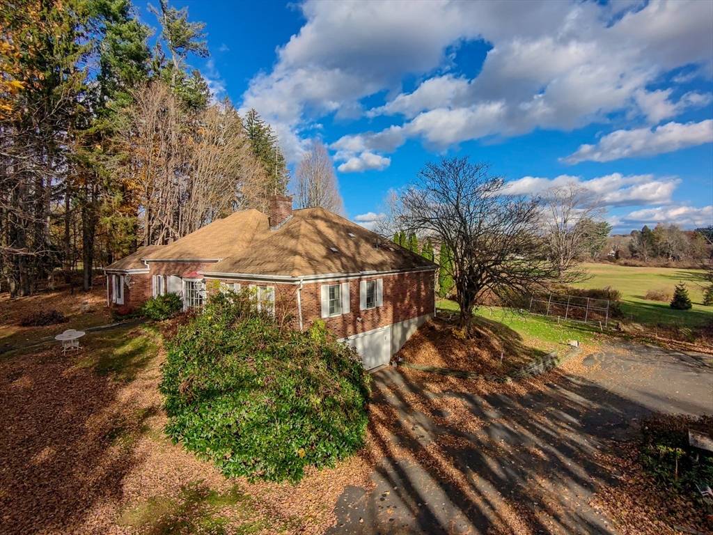 South Hadley, MA 01075,41 Woodbridge St