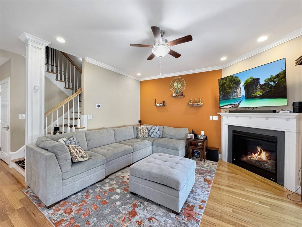 Woburn, MA 01801,17 Garvey Rd #17