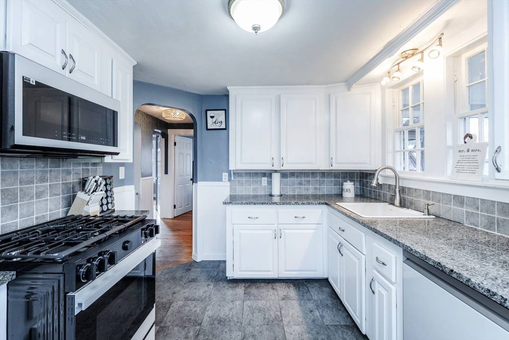 Methuen, MA 01844,3 Woekel Ter