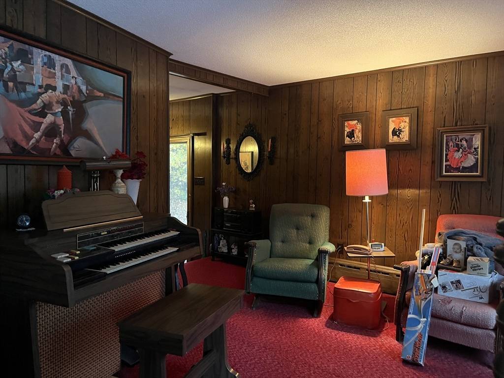 Westport, MA 02790,20 Faulkner St