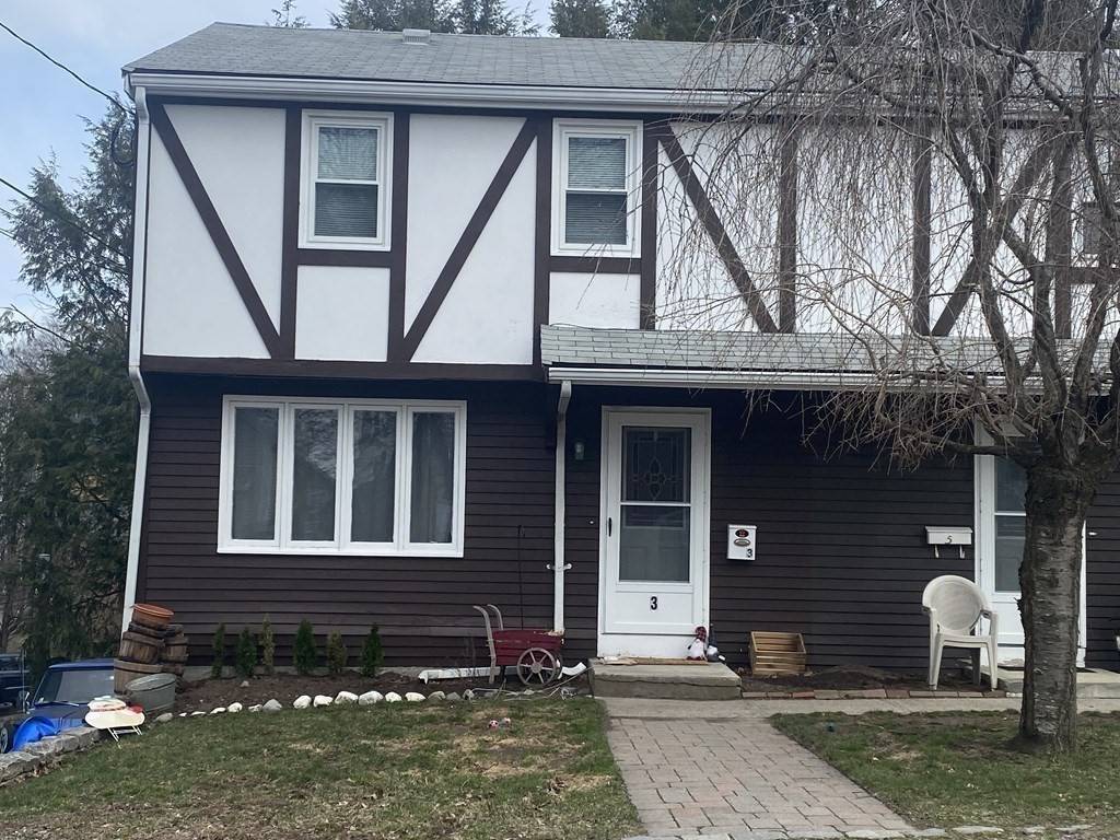 Watertown, MA 02472,3 Russell St #0