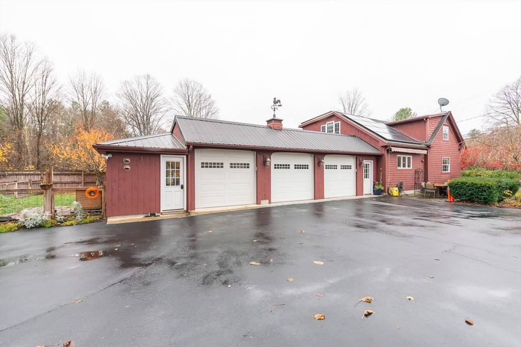 Pepperell, MA 01463,31 Heald St