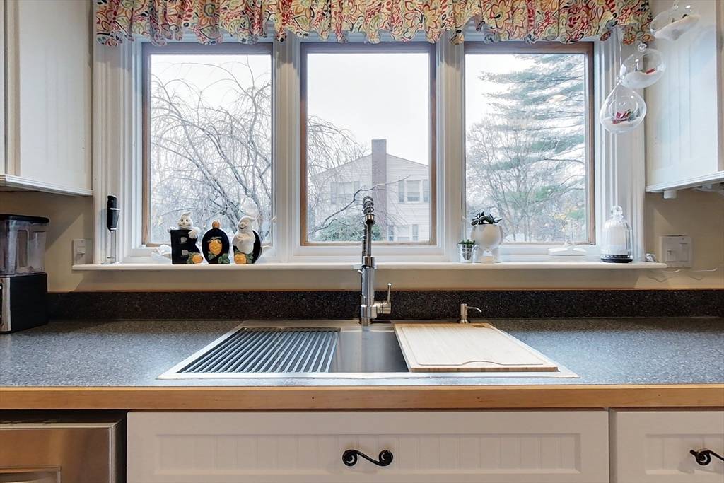 Pepperell, MA 01463,31 Heald St