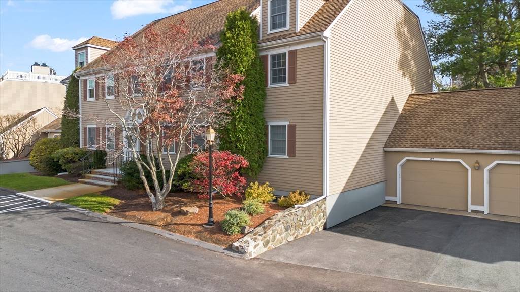 Salem, MA 01970,27 Weatherly Dr #27