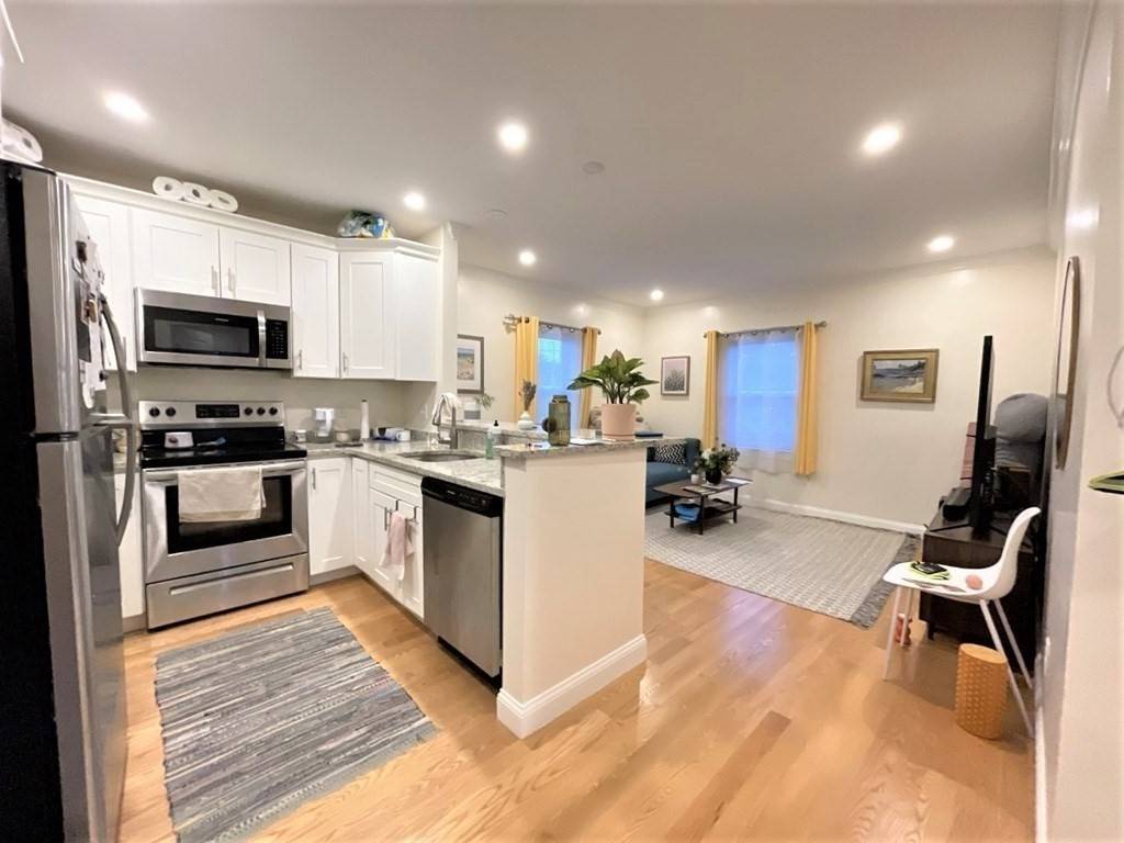 Cambridge, MA 02140,31 Cedar Street #1