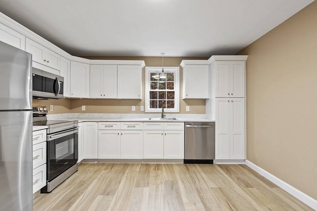 Shirley, MA 01464,72 Patterson Road #-