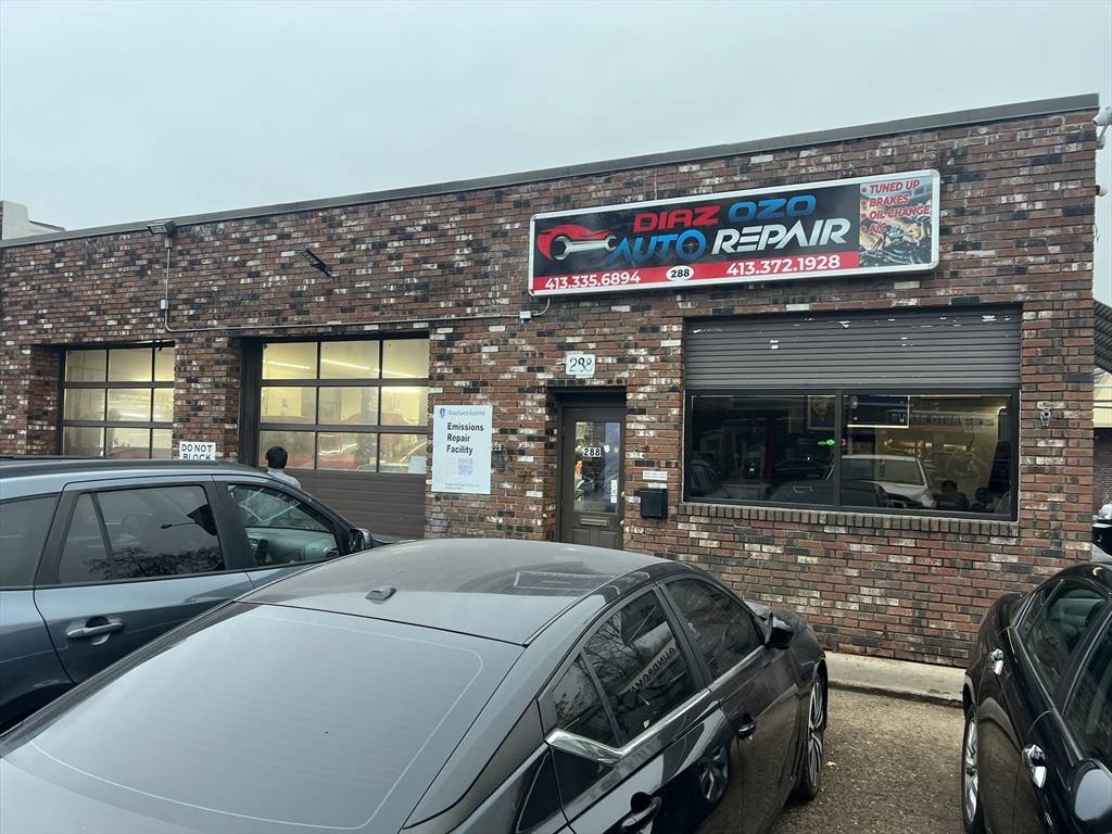 Springfield, MA 01108,288 Allen St