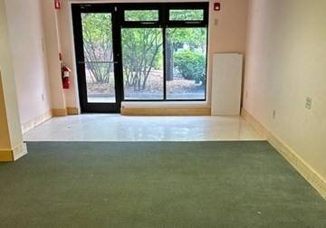 Northampton, MA 01060,20 Hampton Ave #180