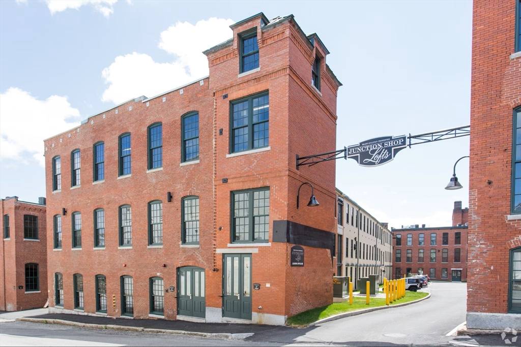 Worcester, MA 01608,64 Beacon  Street #C-105