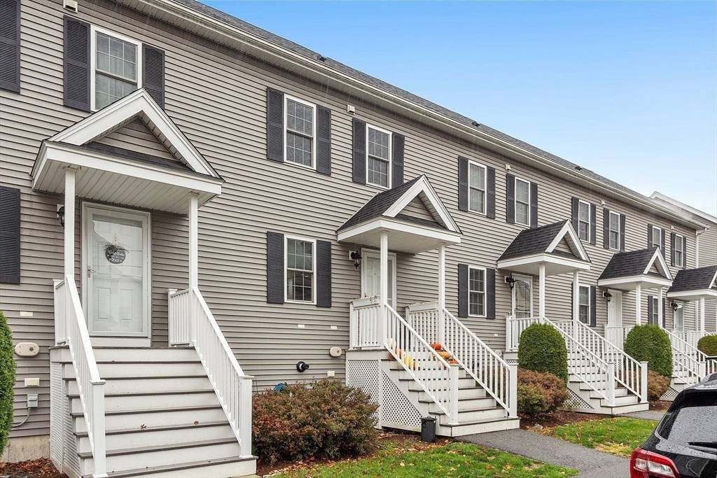 Lowell, MA 01852,80 Rogers St #204