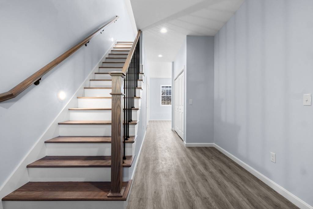 Fall River, MA 02720,206 Durfee St. #2A