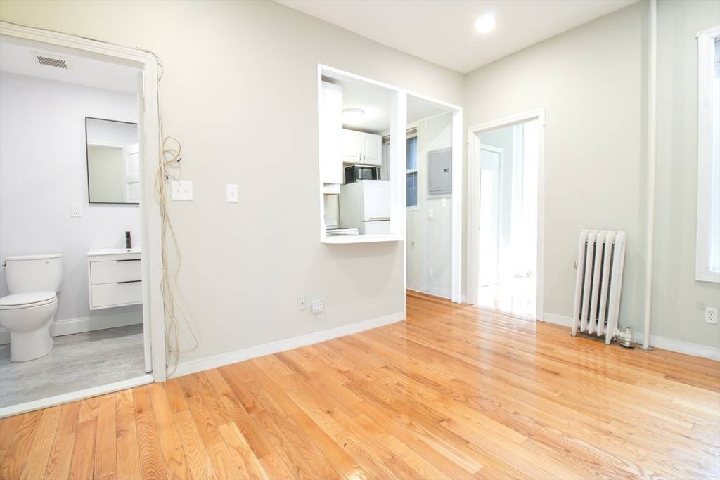 Brookline, MA 02446,36 Winchester St. #6