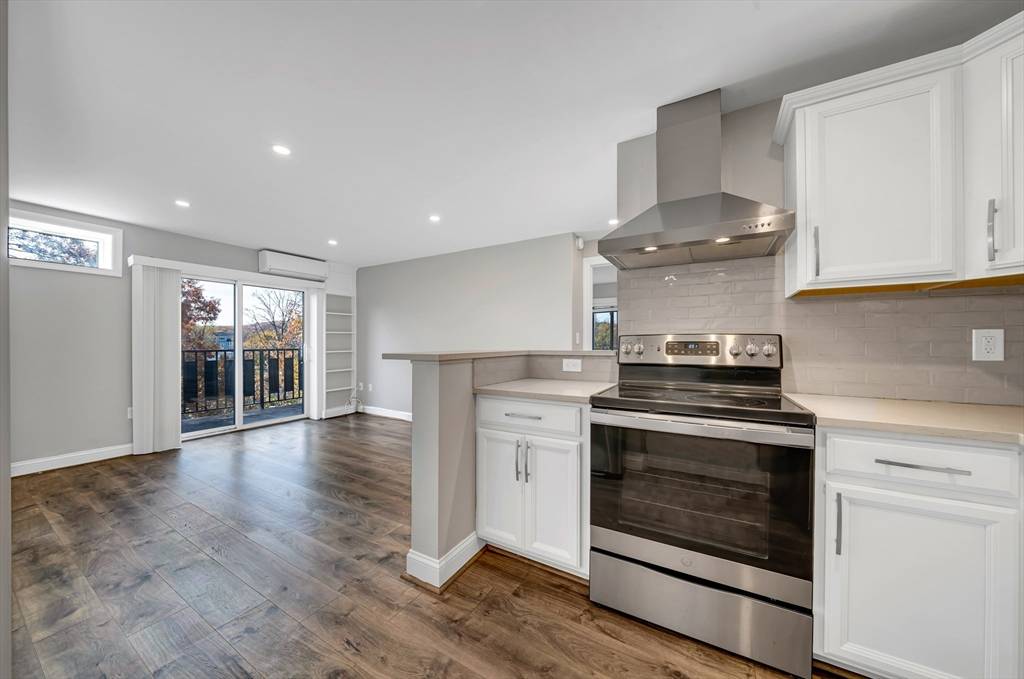 Melrose, MA 02176,26 W Wyoming Ave #4E