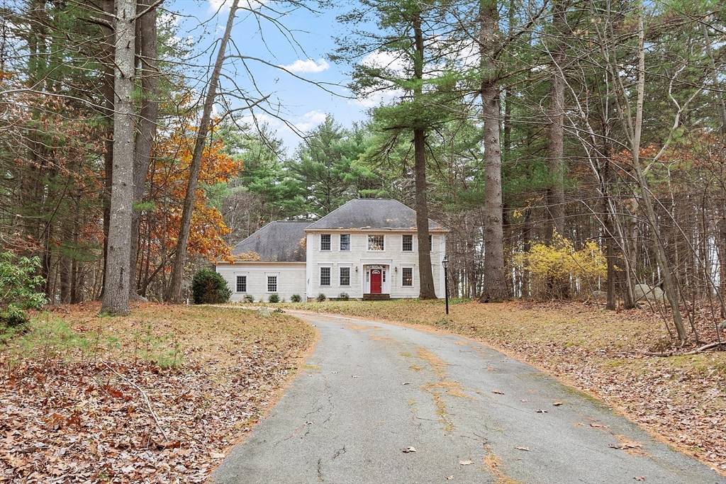 Boxborough, MA 01719,96 Cedarwood Rd.