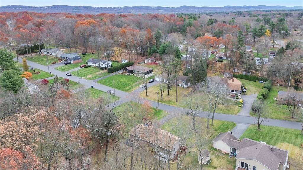 Wilbraham, MA 01095,8 Glenn Dr