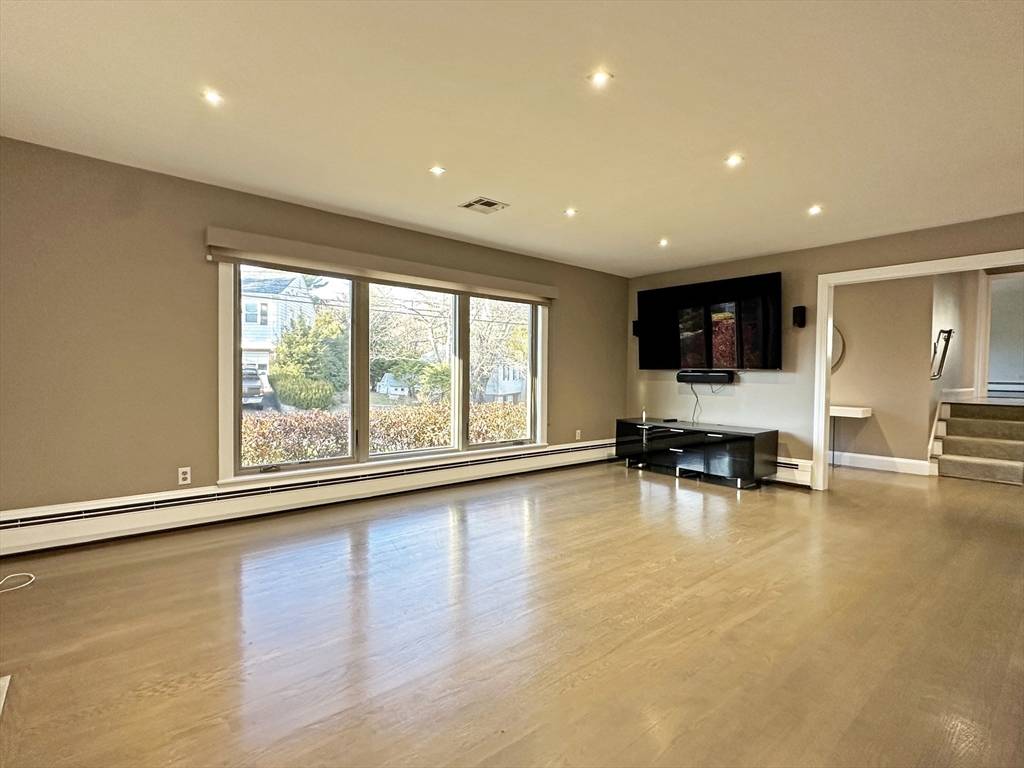 Boston, MA 02130,6 Brownson Ter