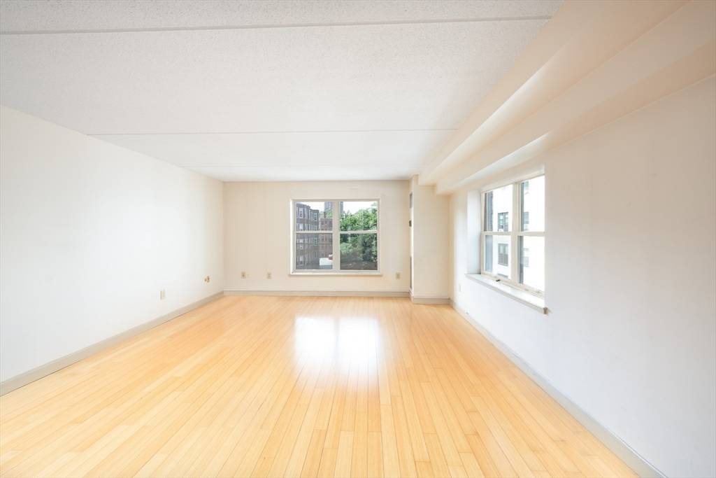 Boston, MA 02215,108 Peterborough St #4-G