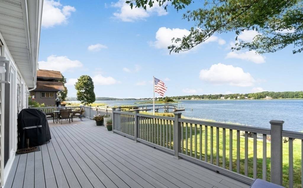 Berkley, MA 02779,22 Riverside Drive