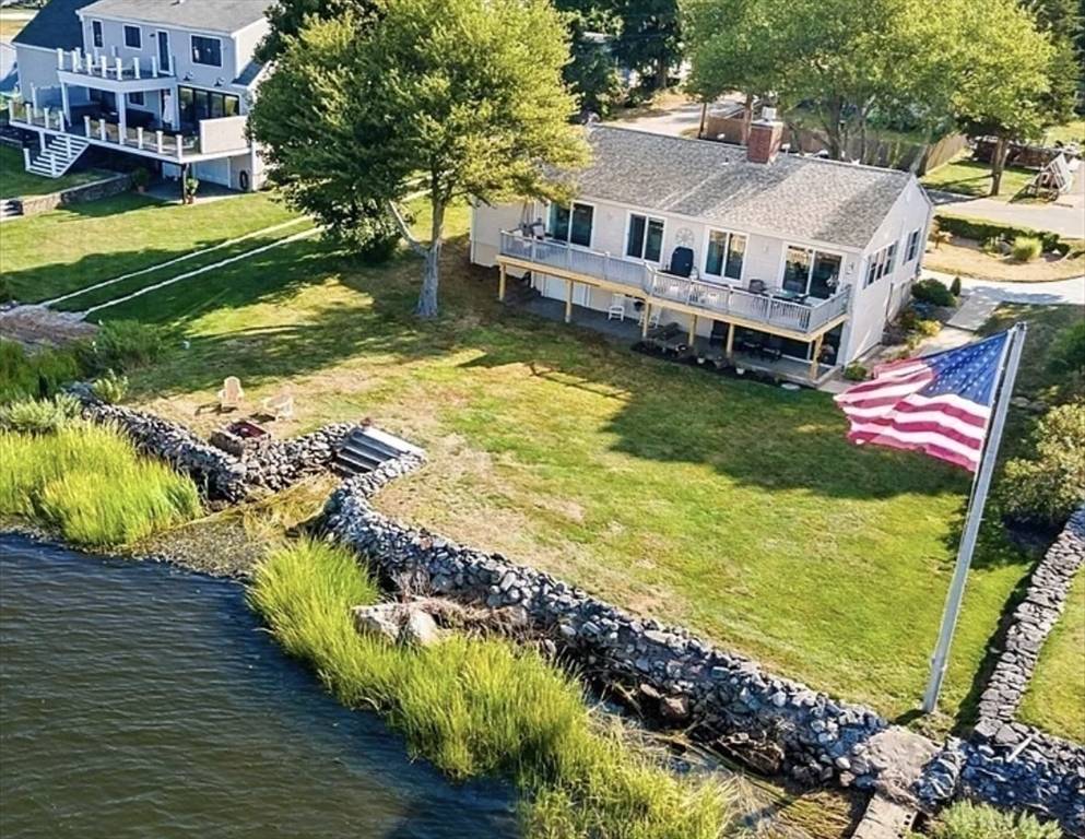 Berkley, MA 02779,22 Riverside Drive