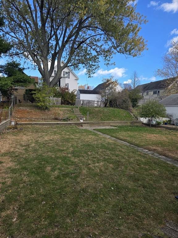 Salem, MA 01970,72 Barstow St #1