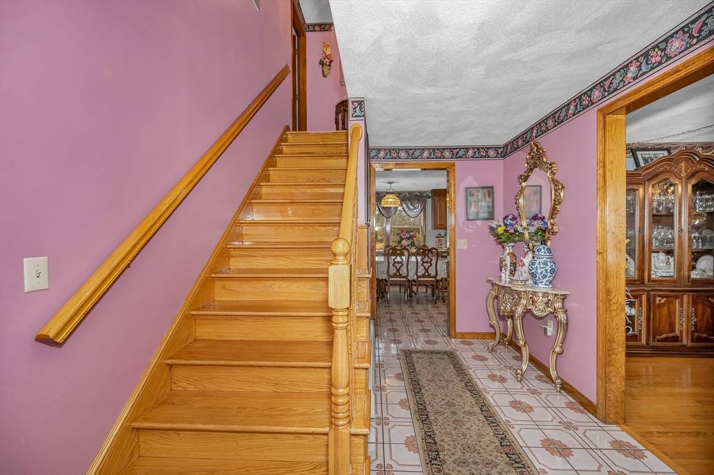 Tewksbury, MA 01876,80 Sesame Street