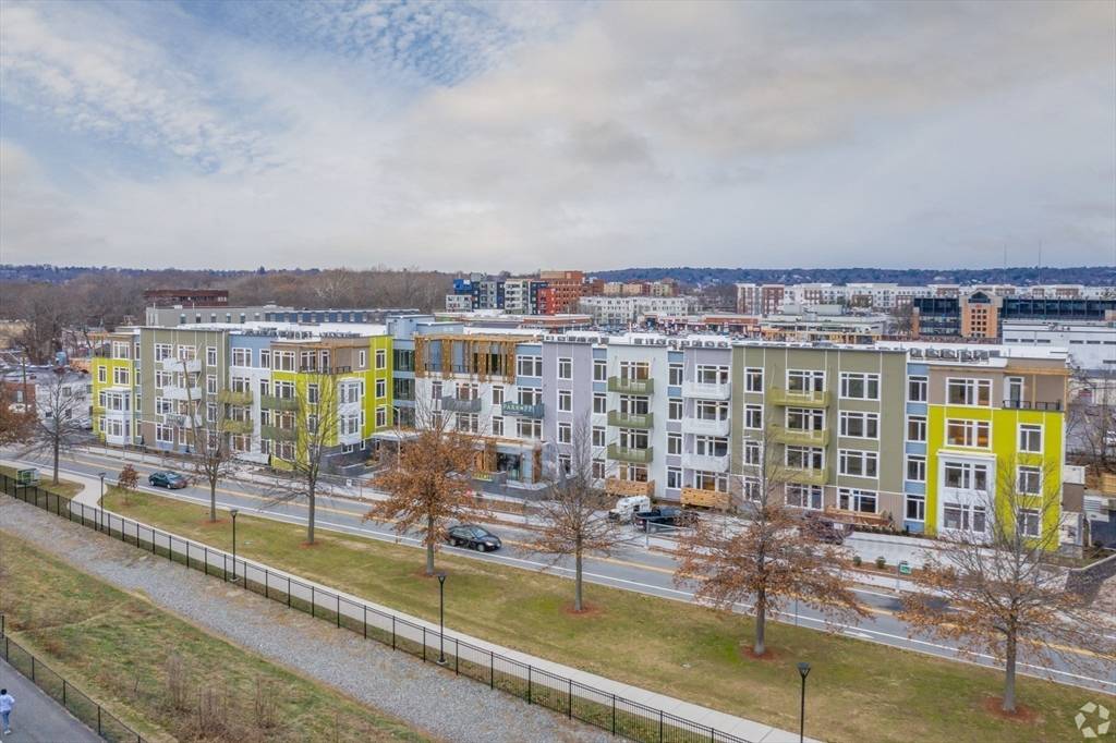 Cambridge, MA 02138,77 New #104