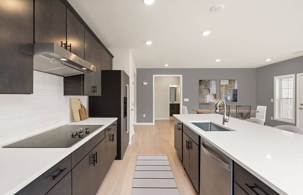 Westborough, MA 01581,5 Peters Farm Way #106