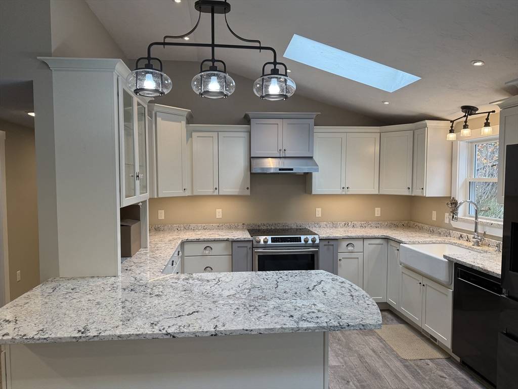 Middleboro, MA 02346,44 Navaho Shores Road