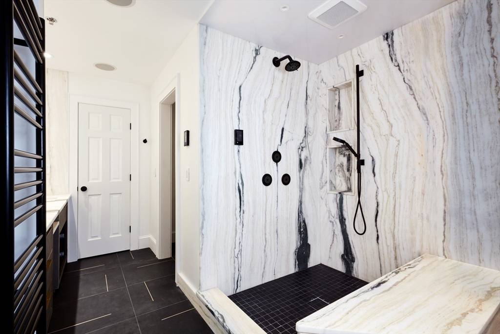 Boston, MA 02114,234 Causeway St #913/813