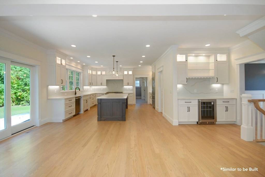 Concord, MA 01742,54 Maple Street