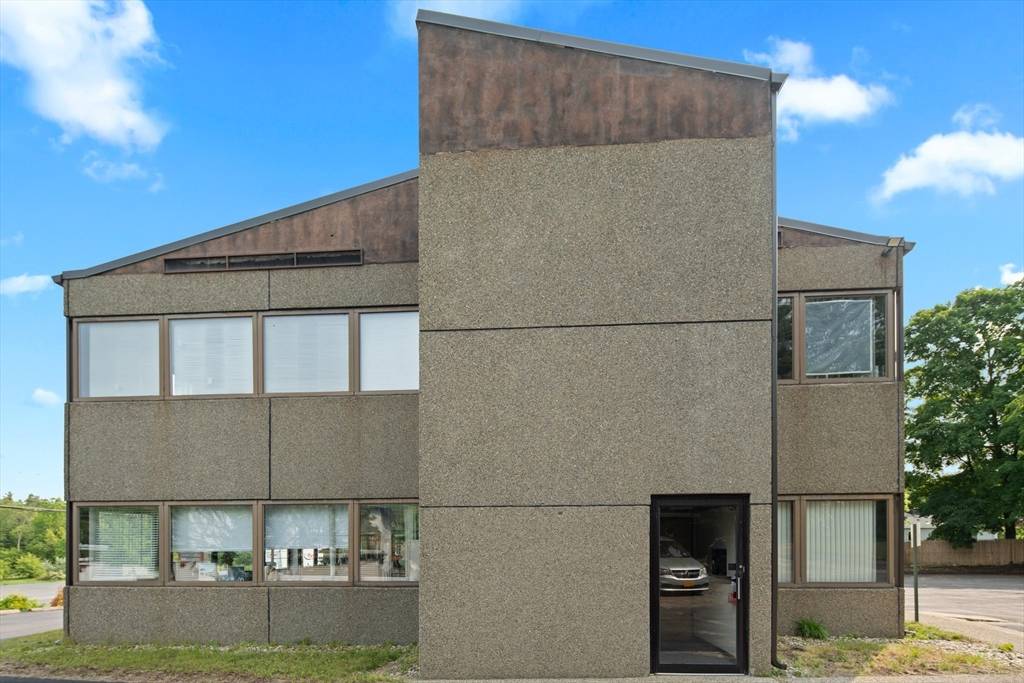 West Bridgewater, MA 02379,234 W Center St