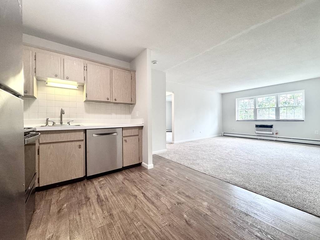 Newton, MA 02460,130 North Street #2