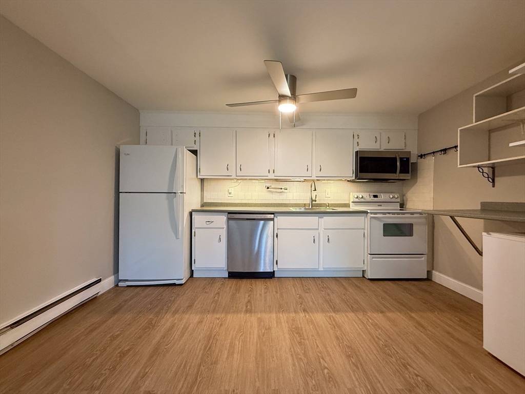 Chelmsford, MA 01863,96 Richardson Rd #A22