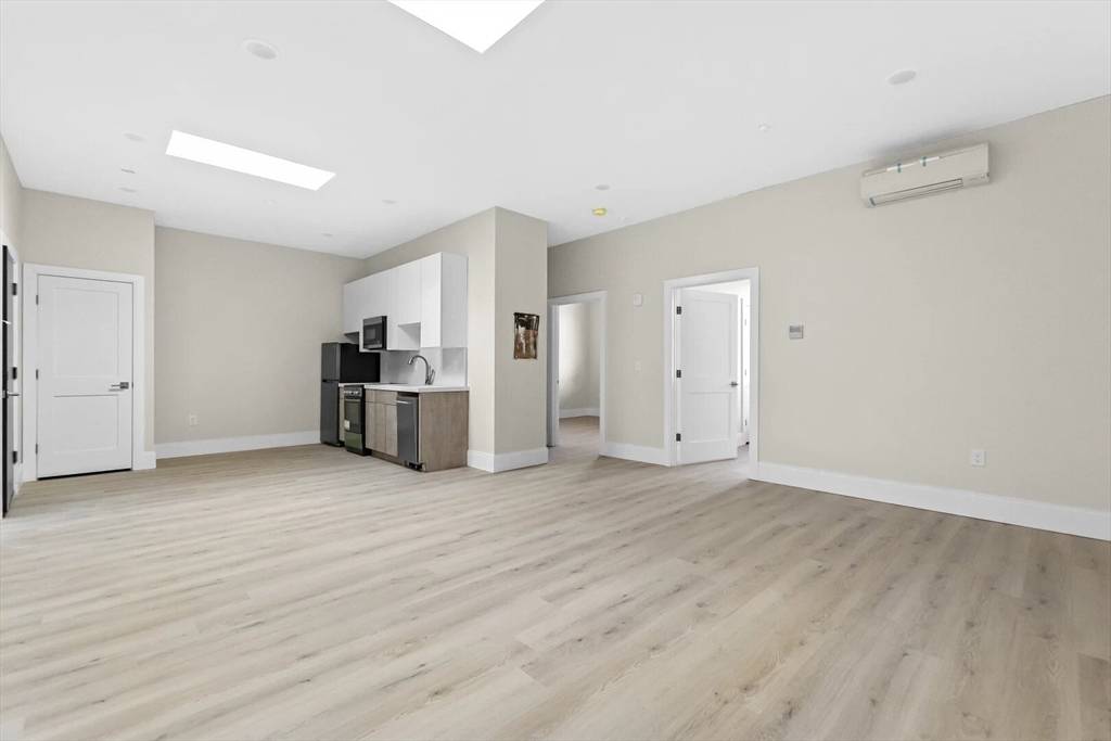 Haverhill, MA 01830,66 Emerson St #306