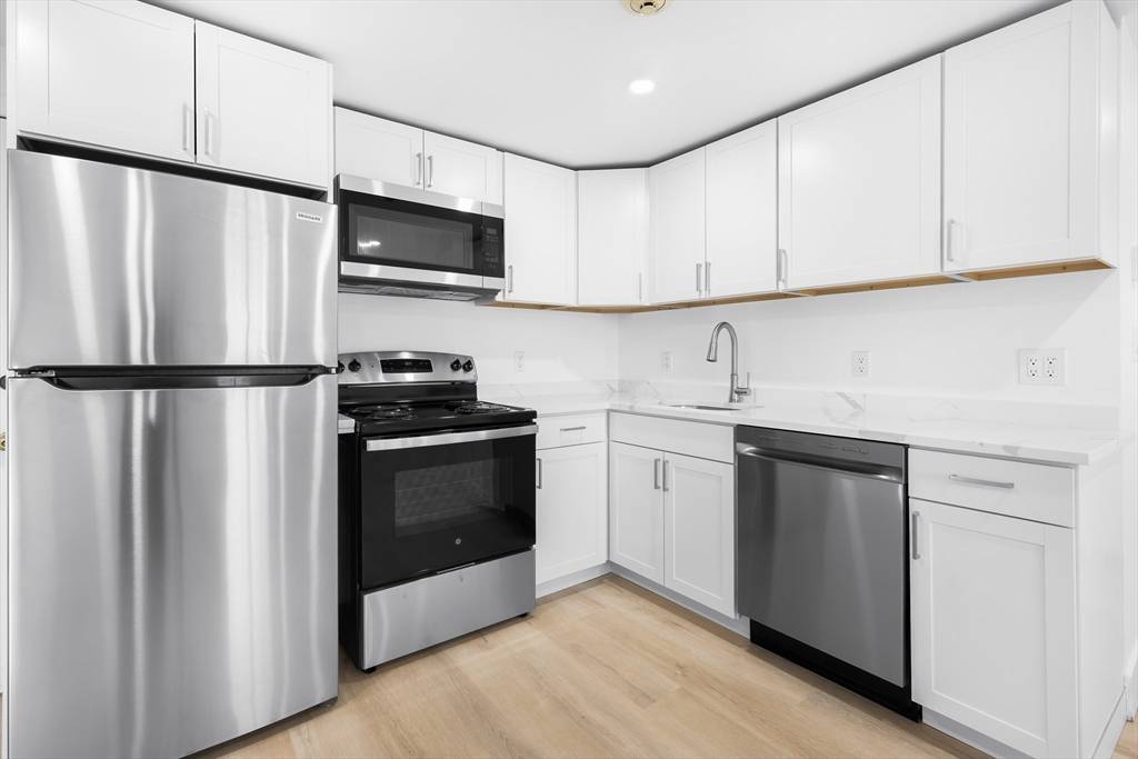 Lynn, MA 01902,55 Broad Street #16