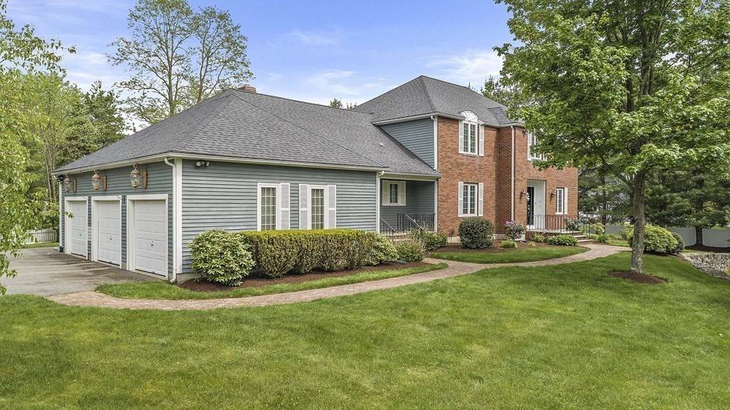 Canton, MA 02021,15 Kensington Dr