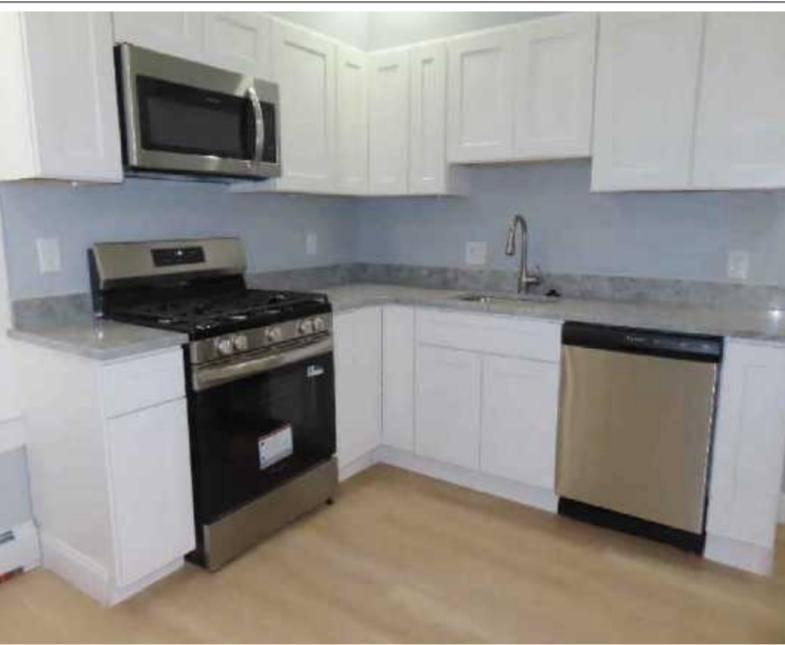 Lowell, MA 01851,27 Burtt St #1