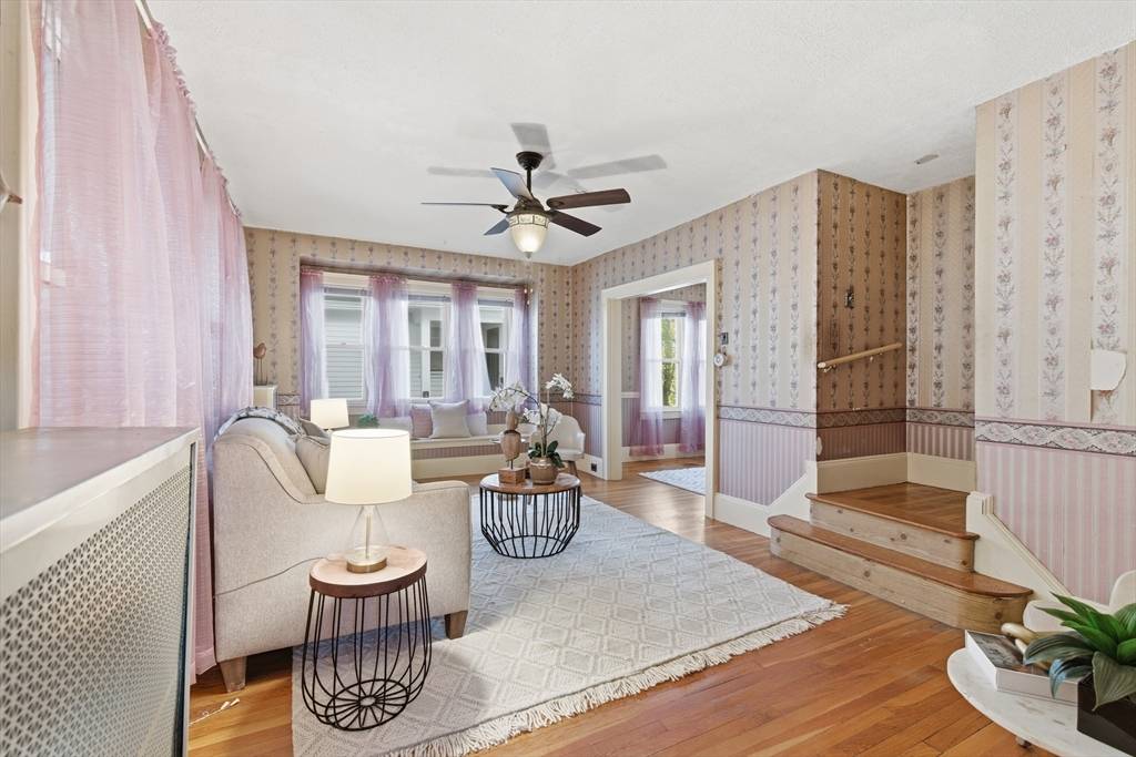 Lowell, MA 01850,284 Beacon St