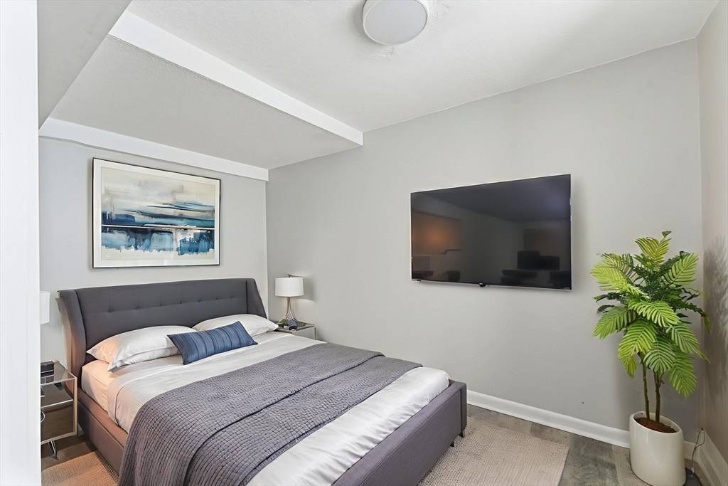 Boston, MA 02134,57 Brighton Ave #A