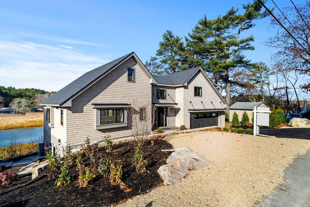 Gloucester, MA 01930,12 Woodward Ave