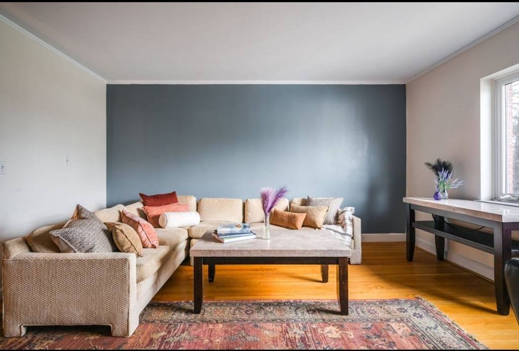 Newton, MA 02458,548 Centre Street #5