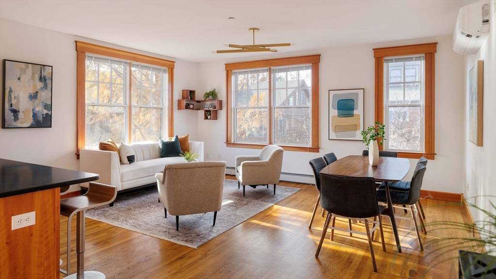 Somerville, MA 02143,432 Norfolk Street #3J