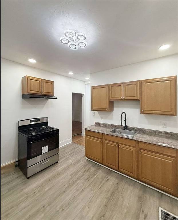 Boston, MA 02124,23 Dunlap St