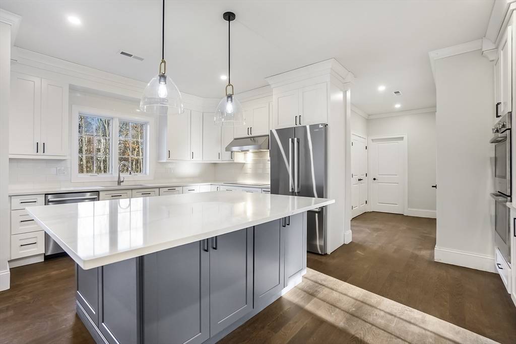 Natick, MA 01760,157 Mill St