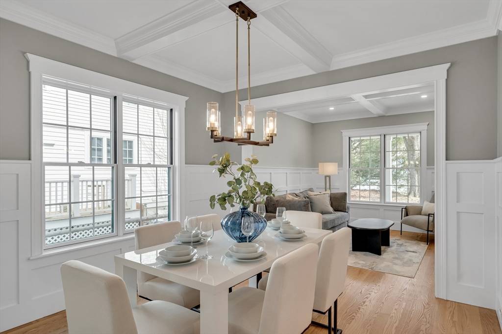 Lexington, MA 02420,17 Hamilton Road