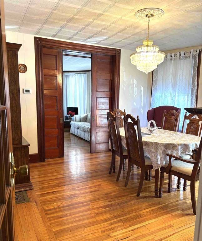 Malden, MA 02148,68-70 Waverly St